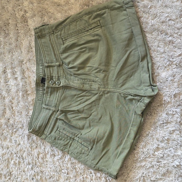 American Eagle Outfitters Pants - American Eagle High waist Baggy mom short